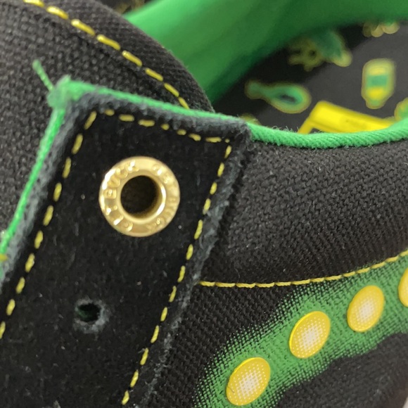 Vans Olds skool Pro collaboration with shake  junt - Picture 4 of 10